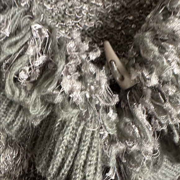 Sisters Cardigan Sweater XL Gray ruffled fringe accent single‎ button closure - Picture 2 of 12